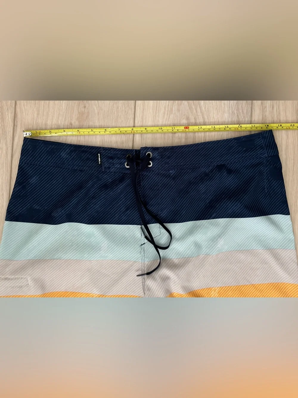 O’Neill men’s 36 Hyperfreak board shorts swim trunks surf striped EUC